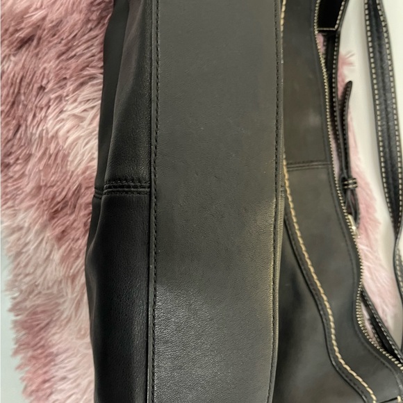 Beautiful Timeless Coach❤️ - Picture 2 of 6